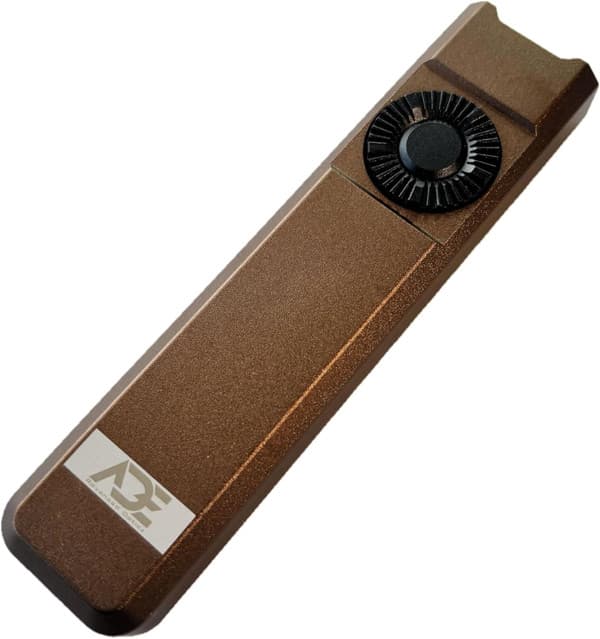 ADE Advanced Optics - Rechargeable EDC Flat Flashlight - 1000 Lumen Slim Pen Light with Dual Sources, Green Beam and White LED - Compact Pocket Work Light for Outdoors, Emergency & Work - Coyote Brown