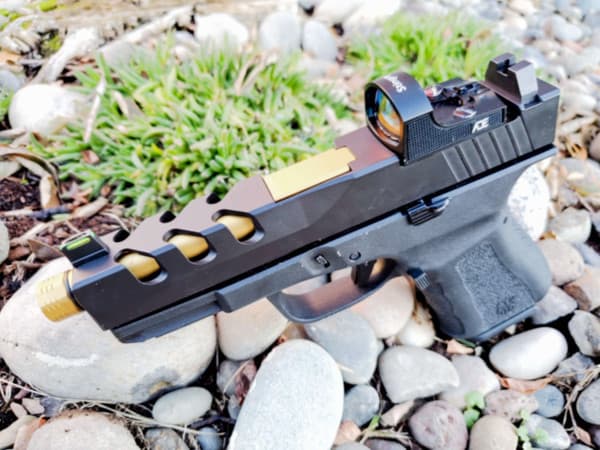 Ade Advanced Optics STINGRAY RD3-019 Ultra Micro Red Dot Sight For any handgun plate/slides/Cuts that are Compatible with Trijicon RMR Screw Pattern/Footprint - 6MOA Red Dot